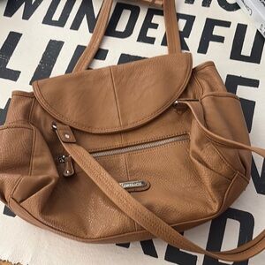 Ellen Tracy fake Leather Shoulder Bag Timeless Elegance